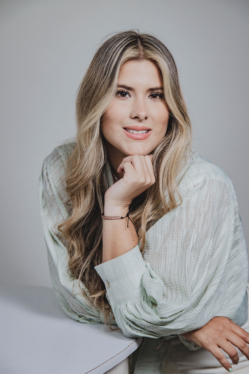 jump1987 woman 7895953 1280